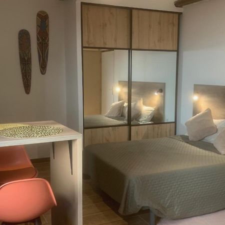 Studio Tout Equipe Pres Des Grands Buffets, Narbonne Eksteriør billede